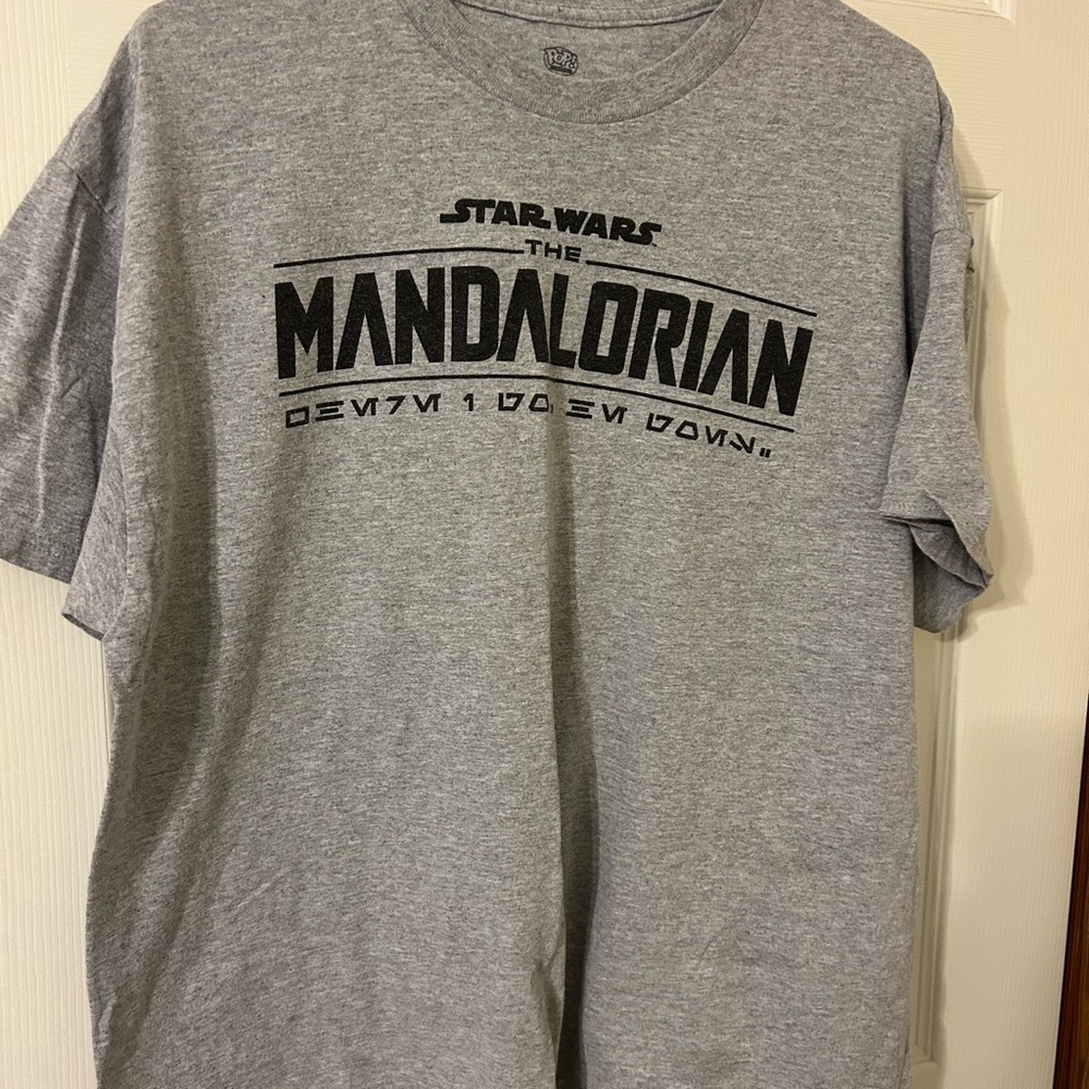 Star Wars Mandalorian Gray Short Sleeve T-Shirt